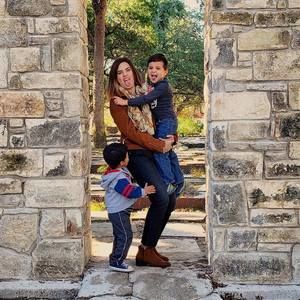 Meet your Posher, Elizabeth